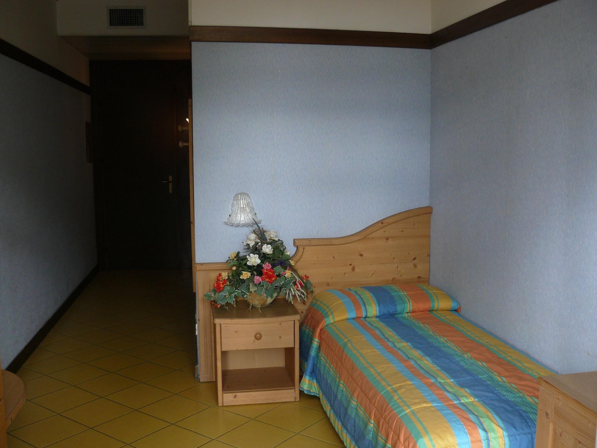Hotel Marco Polo Garda  Esterno foto