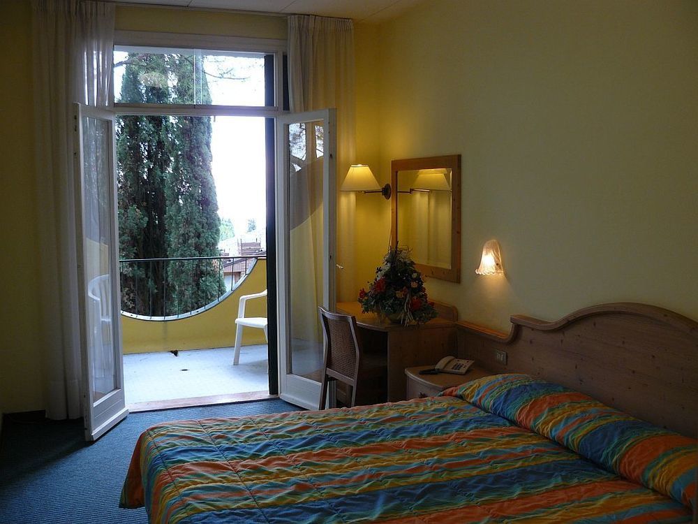Hotel Marco Polo Garda  Esterno foto